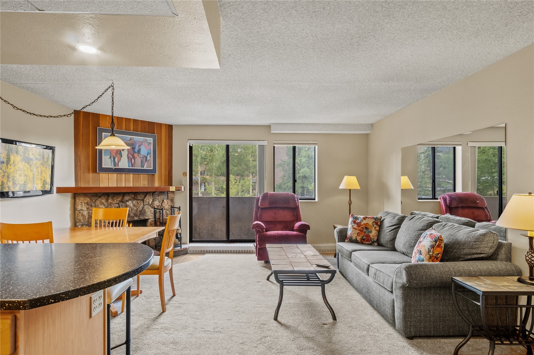 611 Village Road 23220