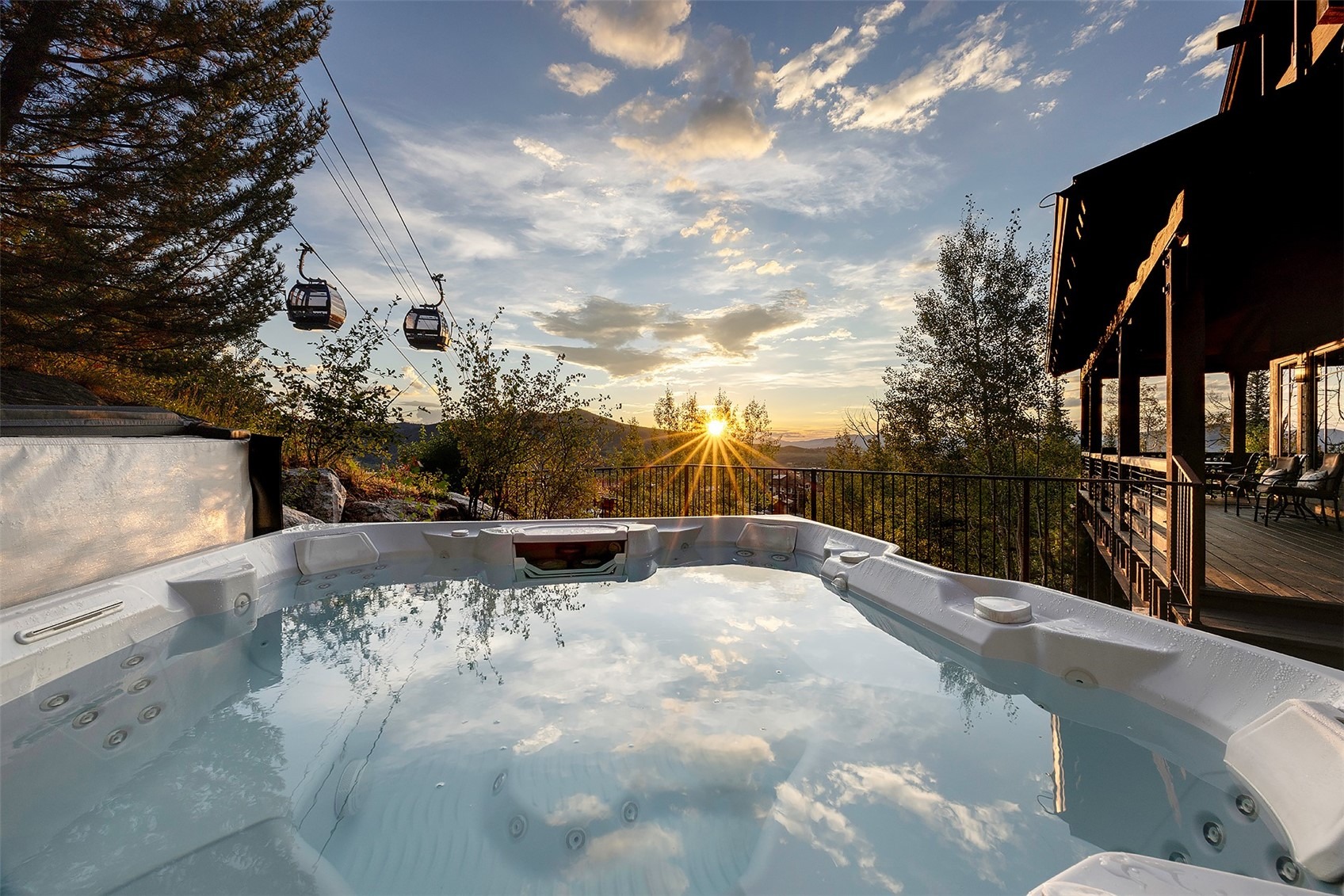 2542 Ski Trail Lane