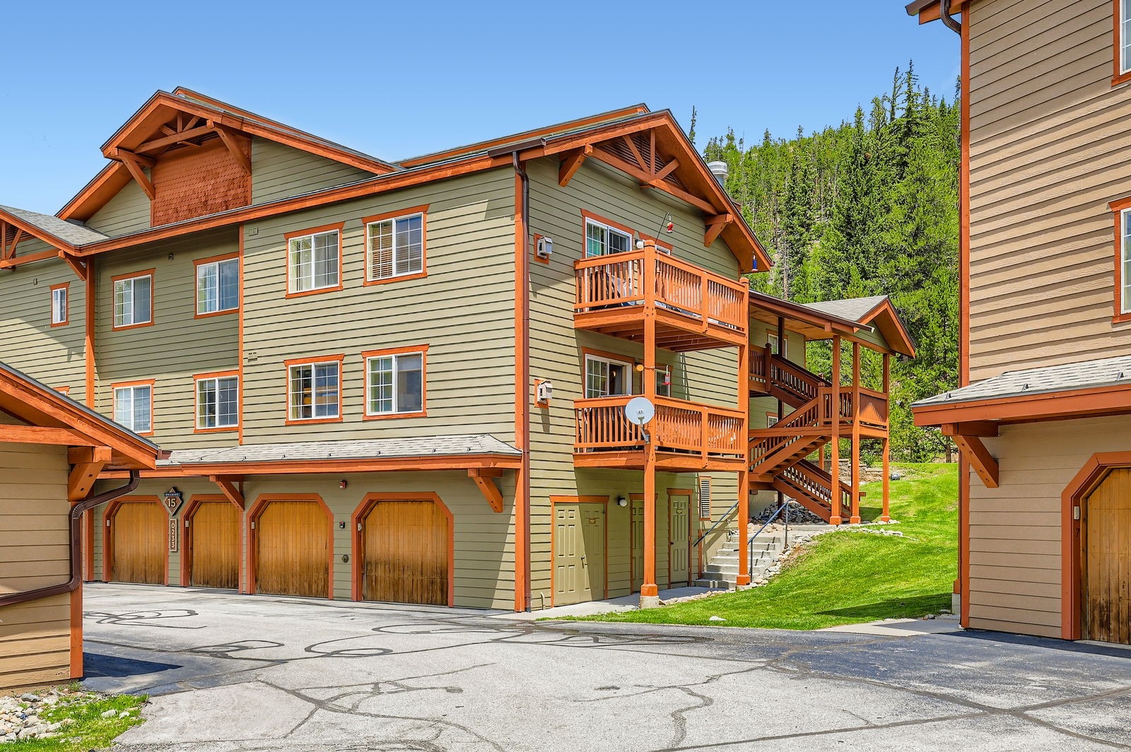 233 Pelican Circle 1501