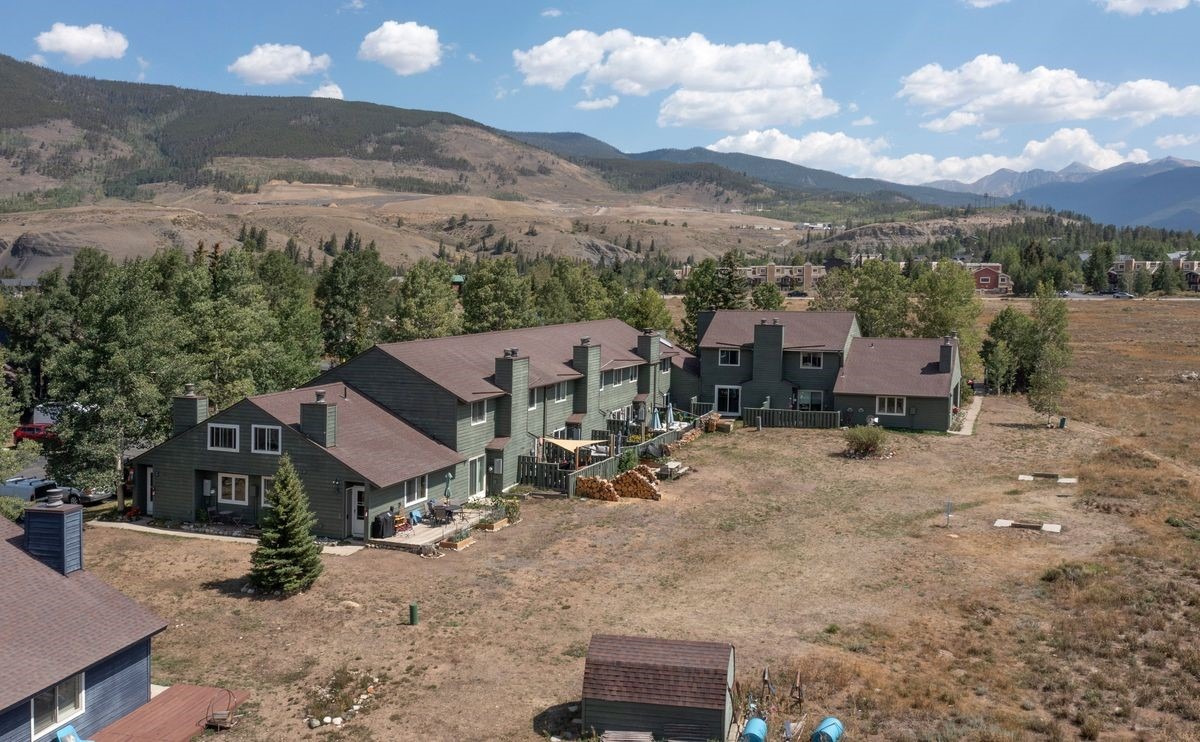258 Cove Boulevard 11