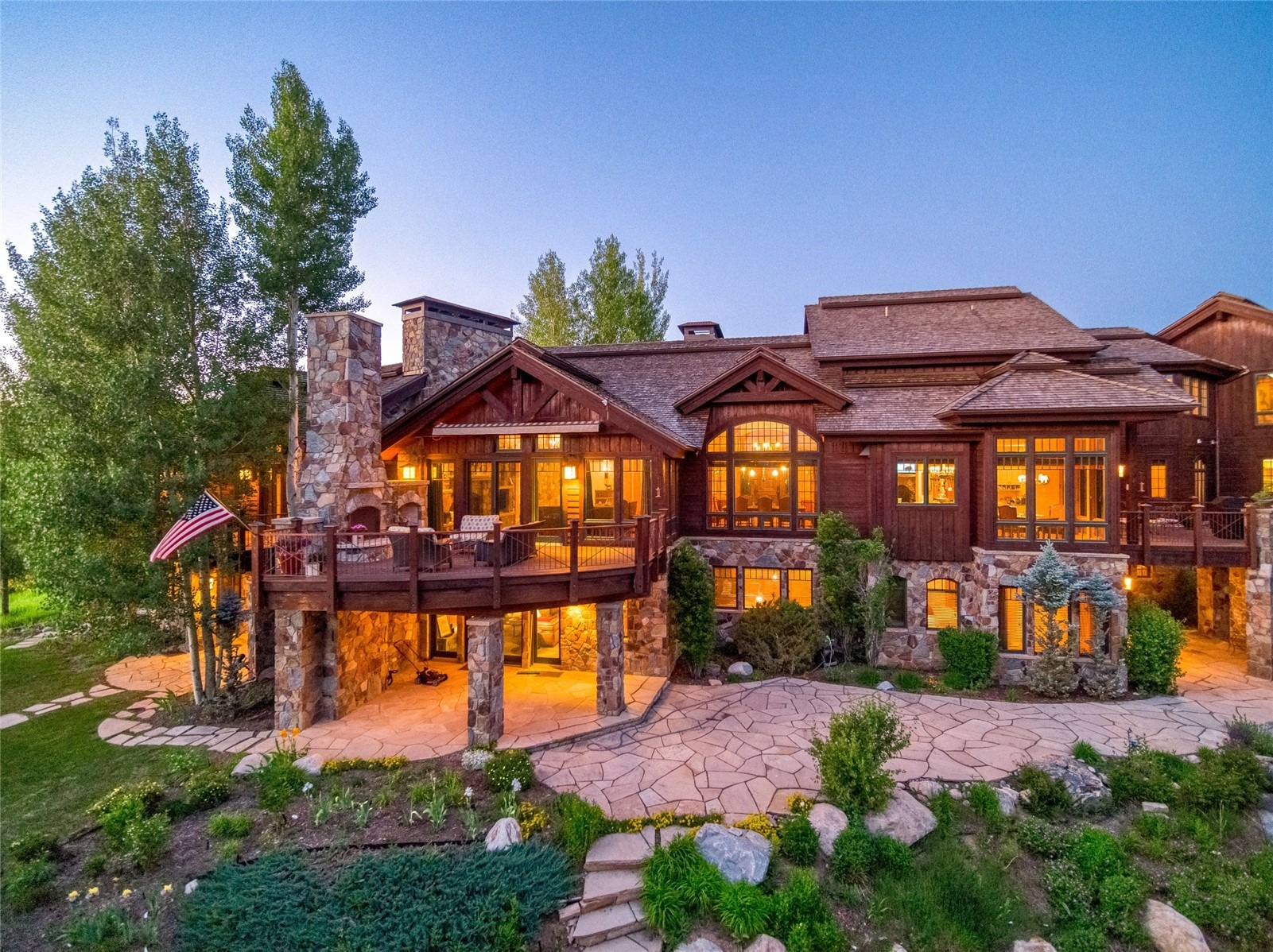33800 Catamount Drive