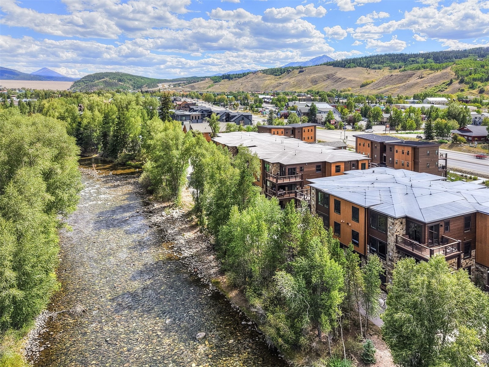 1070 Blue River Parkway 302