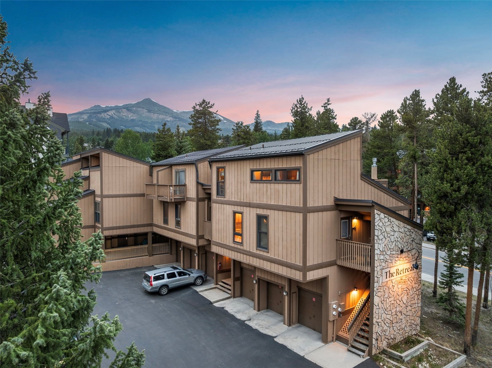 205 Primrose Path 3