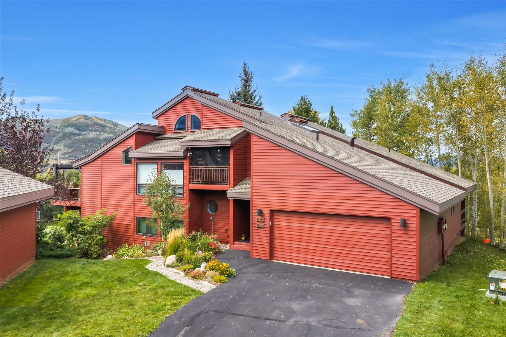 1123 Redwoods Drive A