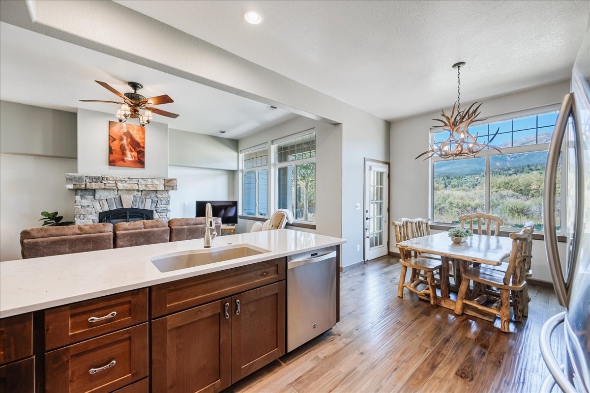 115 Allegra Drive 115
