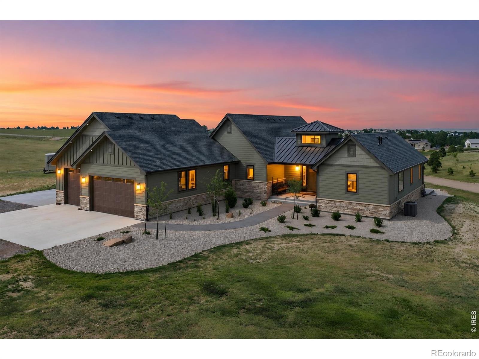 50 Skyhawk Way