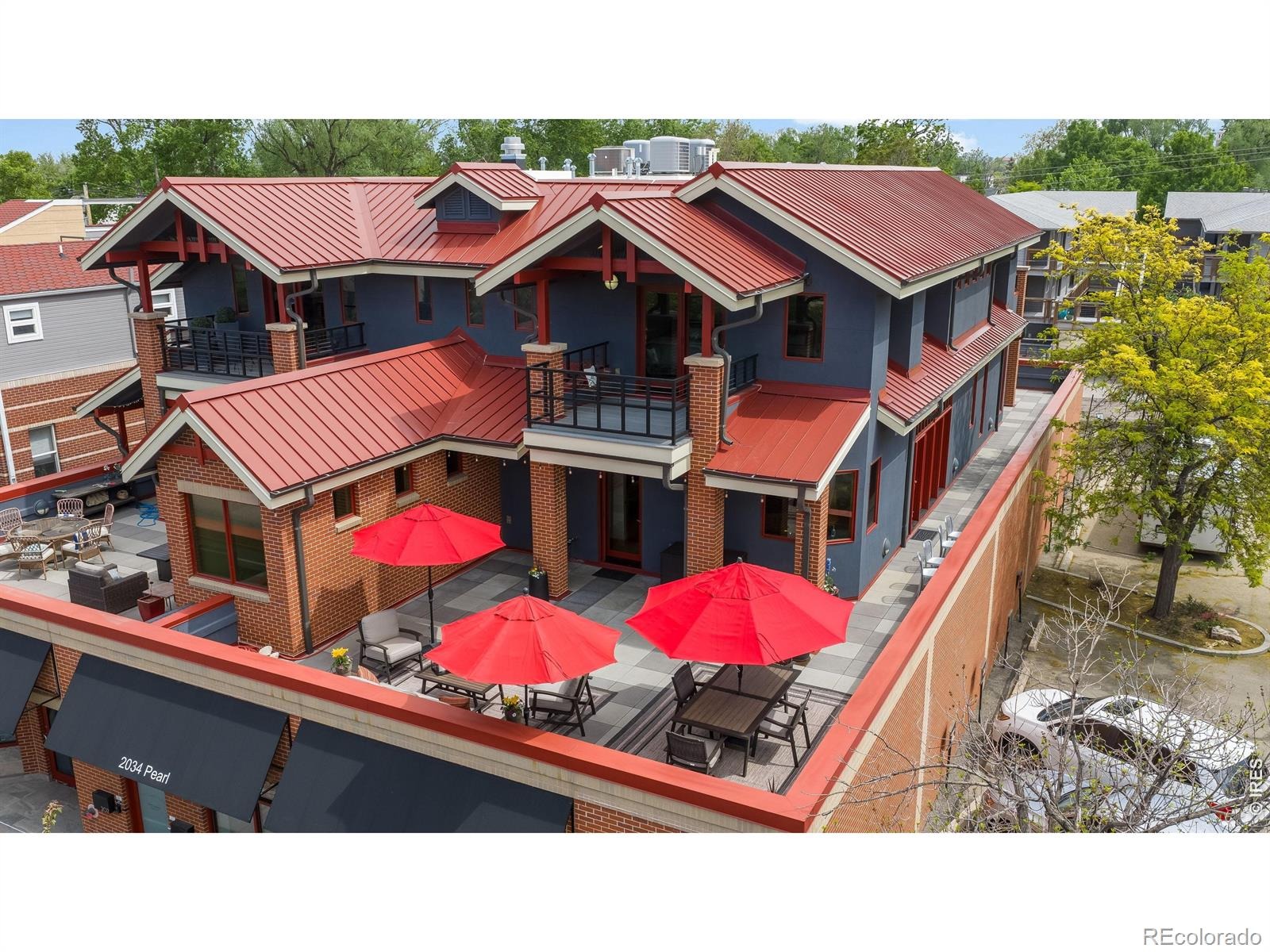 2034 Pearl Street
