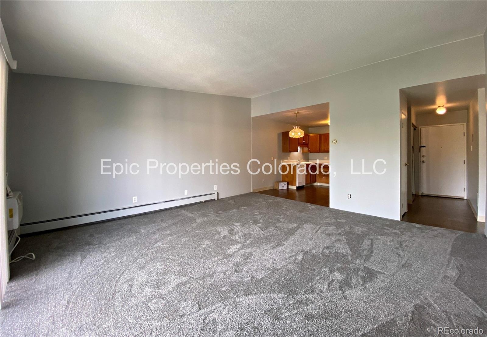 3124 S Wheeling Way
