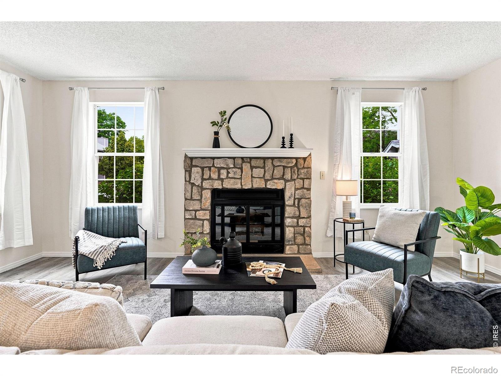 3839 Paseo del Prado