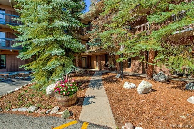 222 Creekside Drive