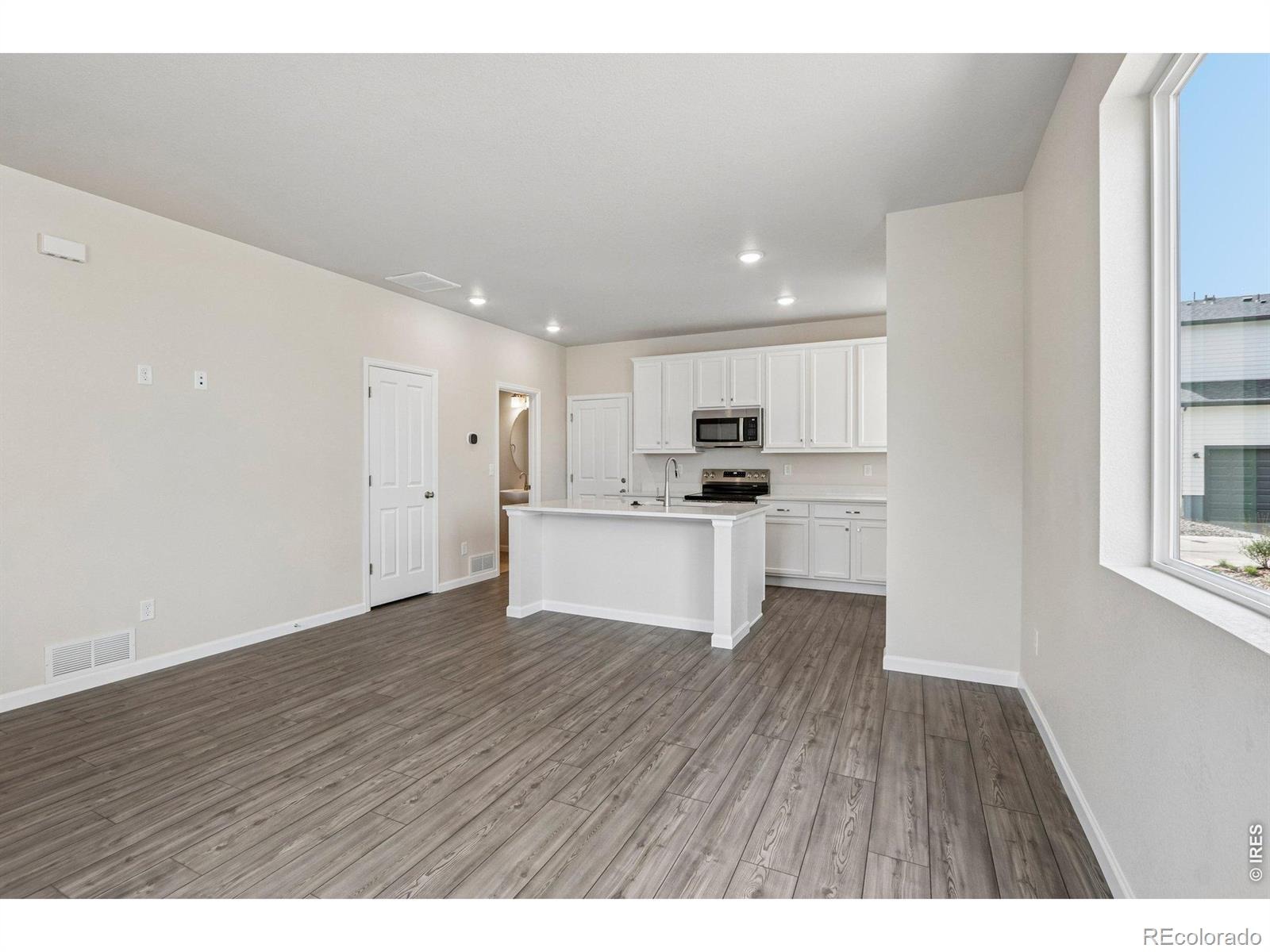 1486 Coral Place