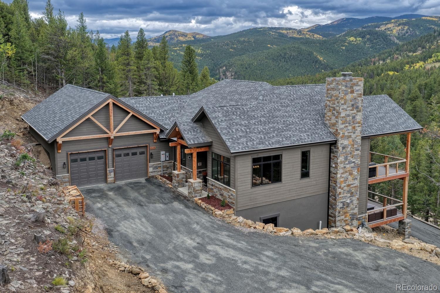 1025 Paradise Valley Parkway