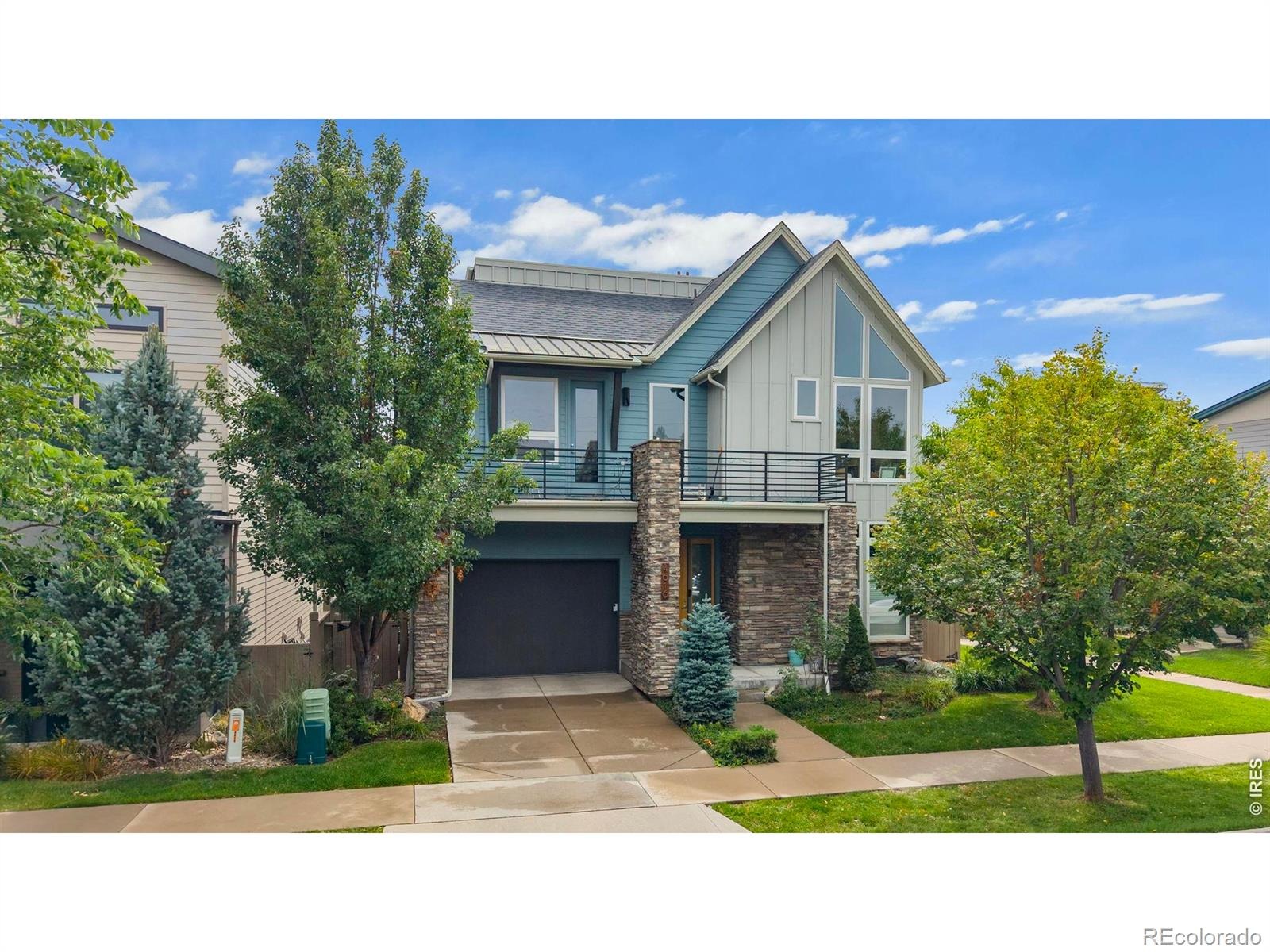 4616 Sunnyside Place