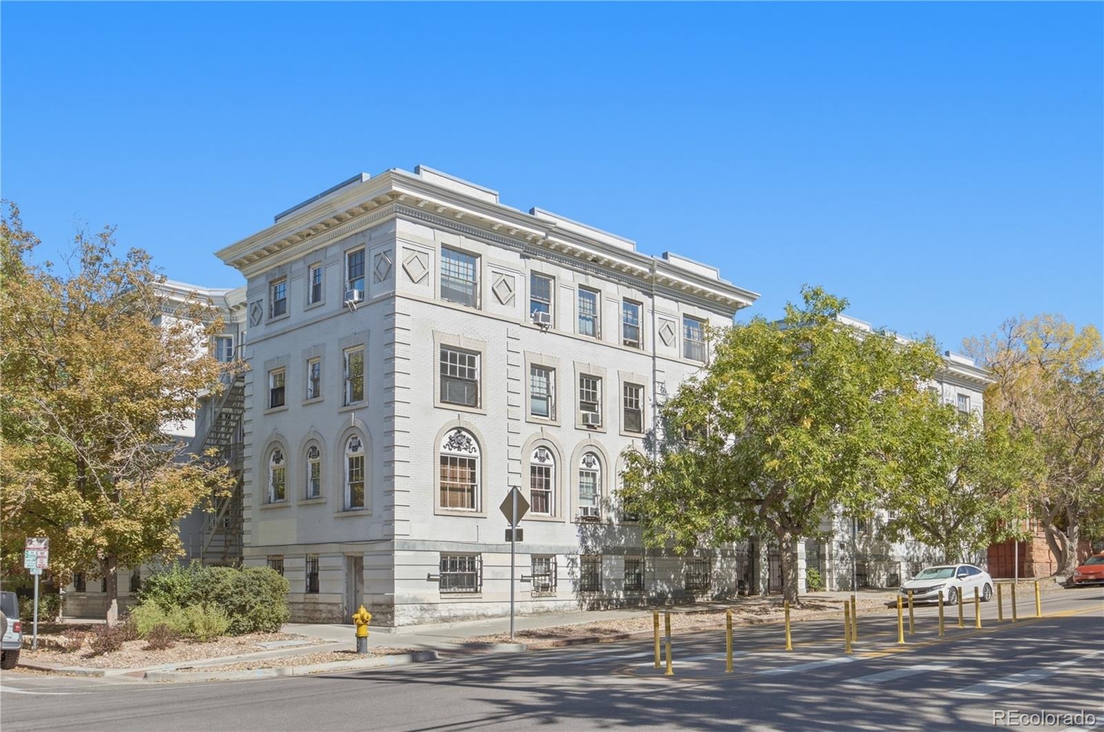 215 E 11th Avenue