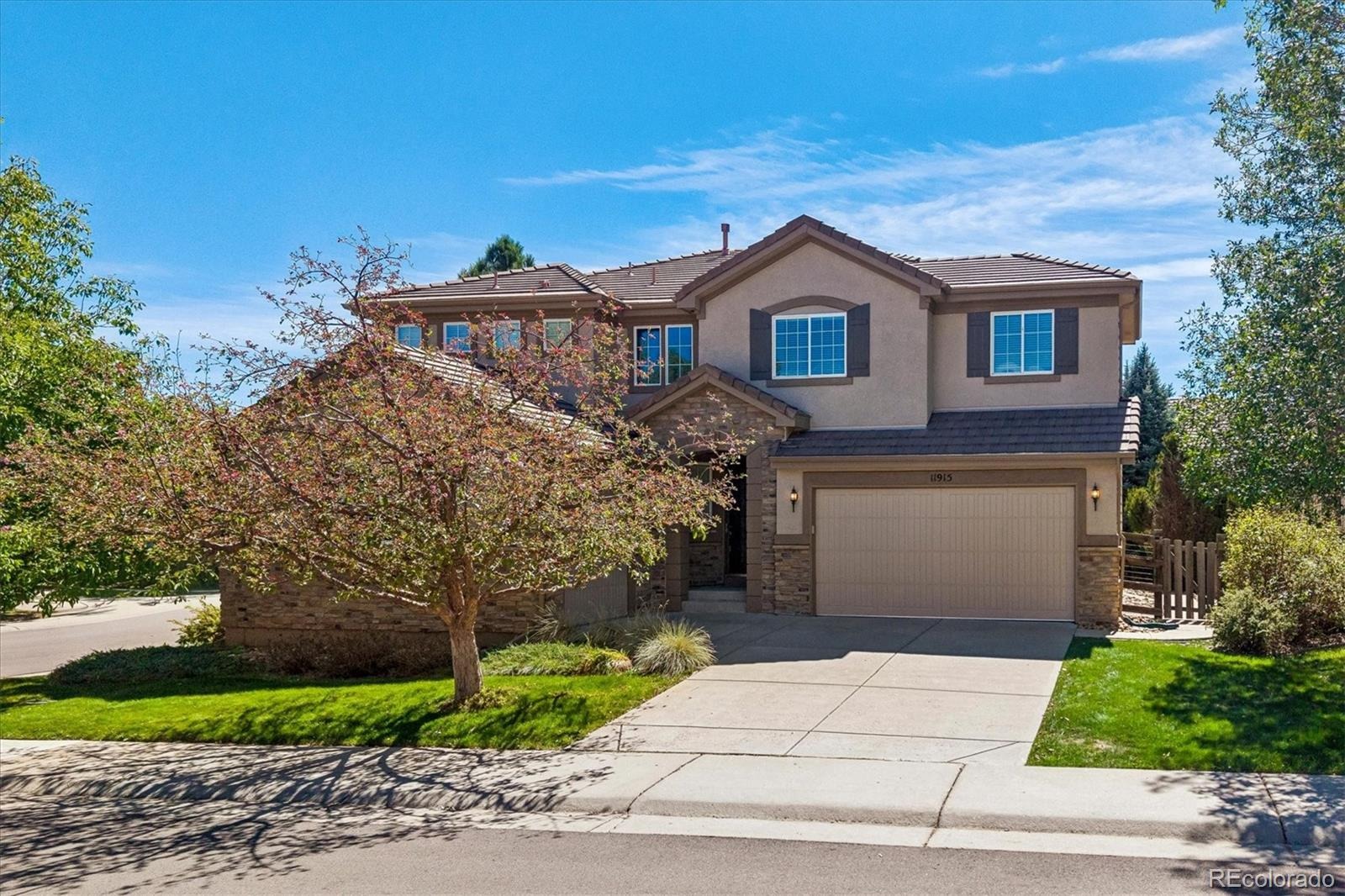 11915 E Lake Circle
