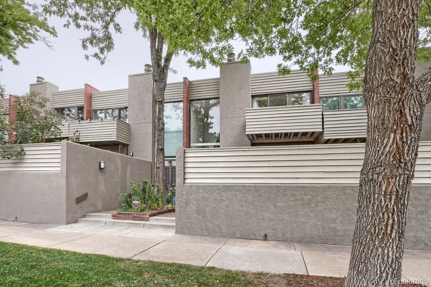 468 Josephine Street