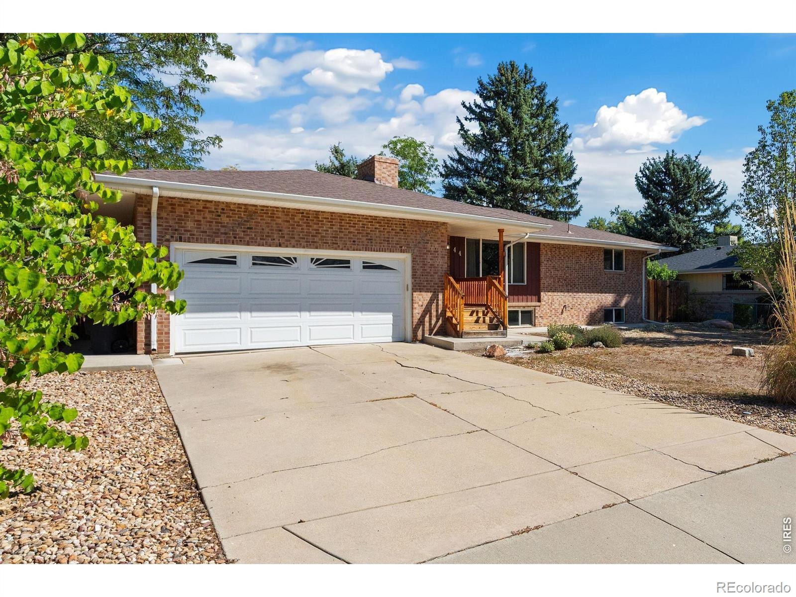44 Dartmouth Circle