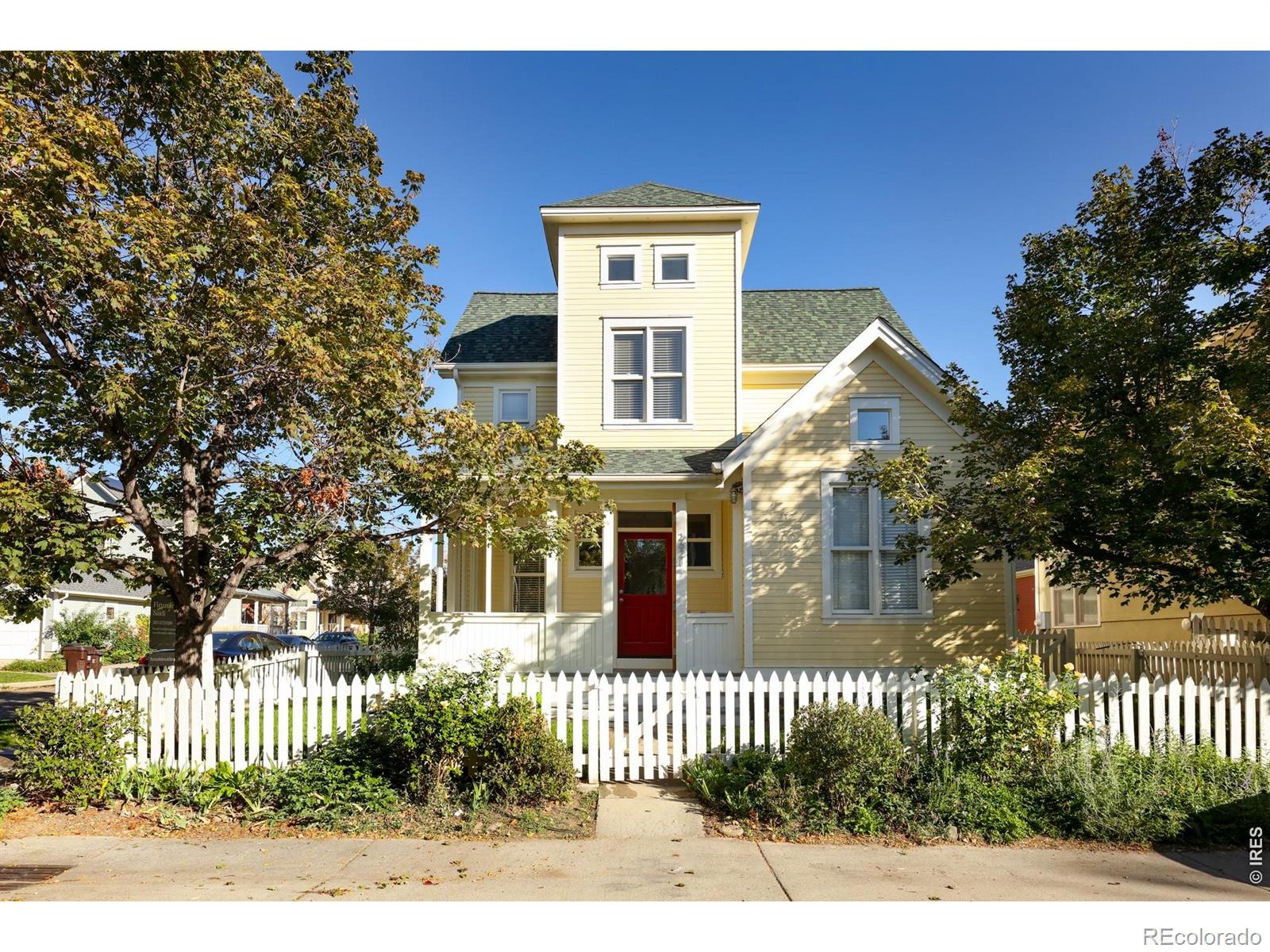 2621 Thornbird Place