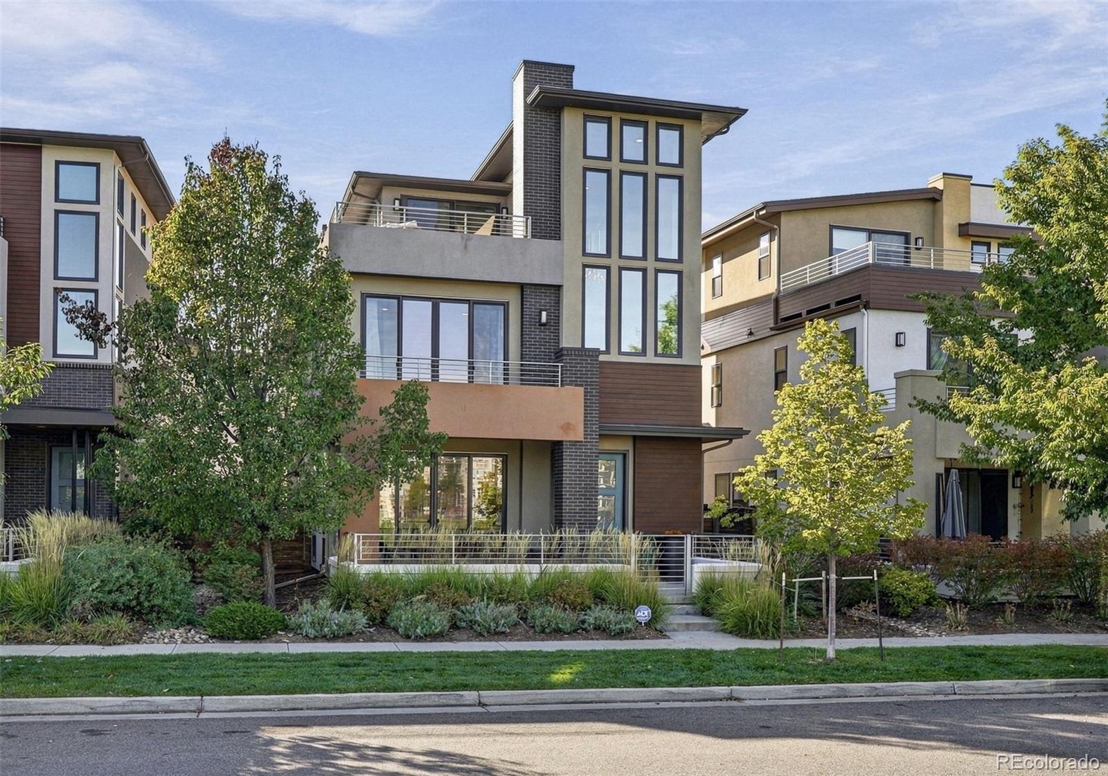 27 S Oneida Court