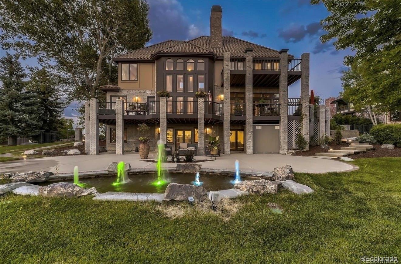 9911 Stoneglen Trail