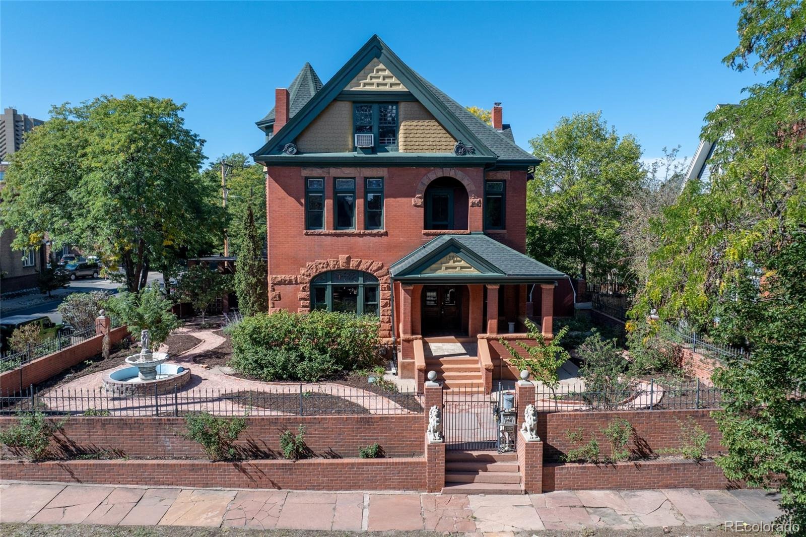 1307 Josephine Street