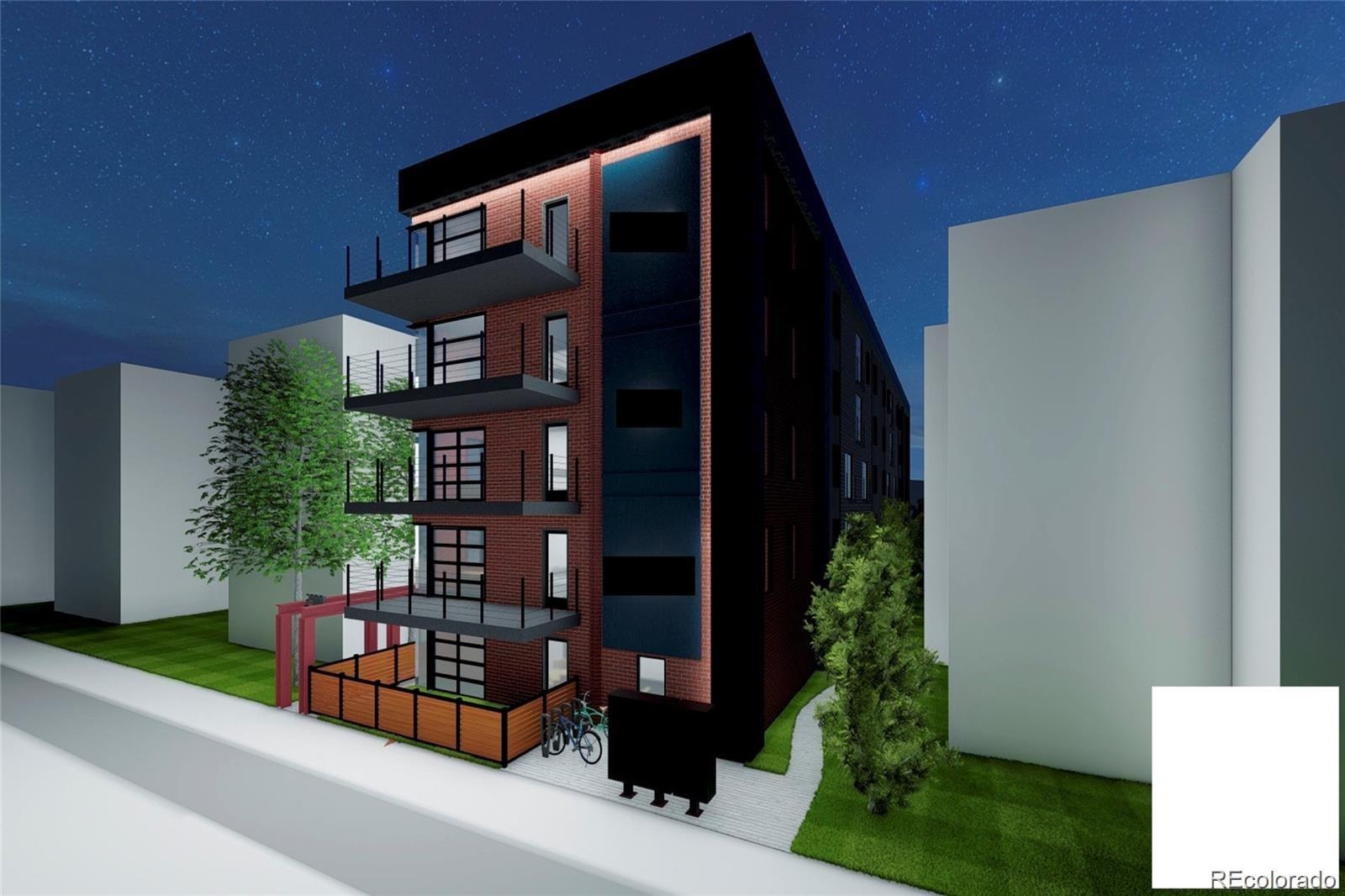 2900 W 32nd Avenue