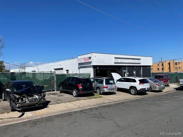 1525 Lansing Street