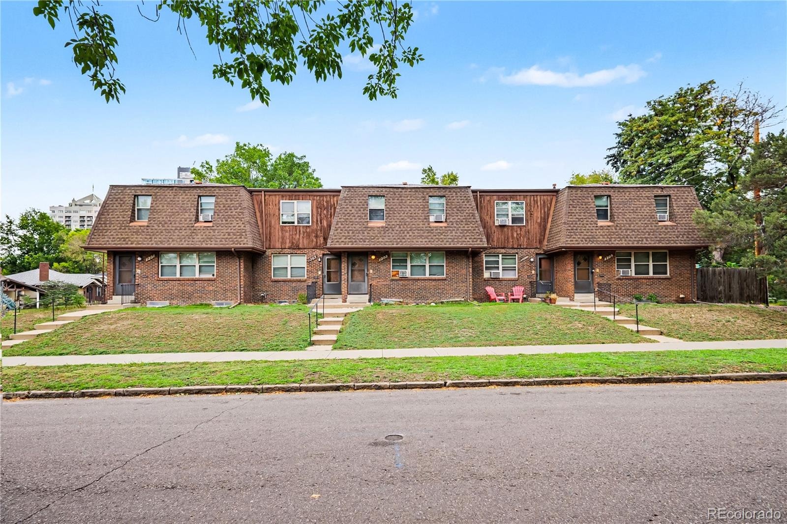 1201 E Cedar Avenue