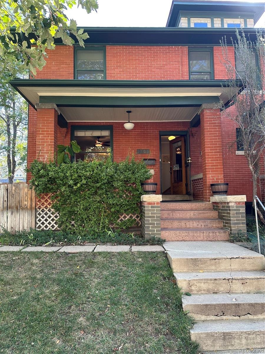 2104 N Vine Street