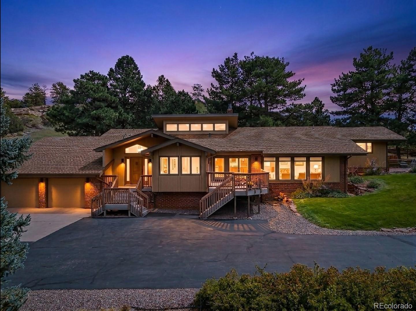 5590 Crestbrook Drive