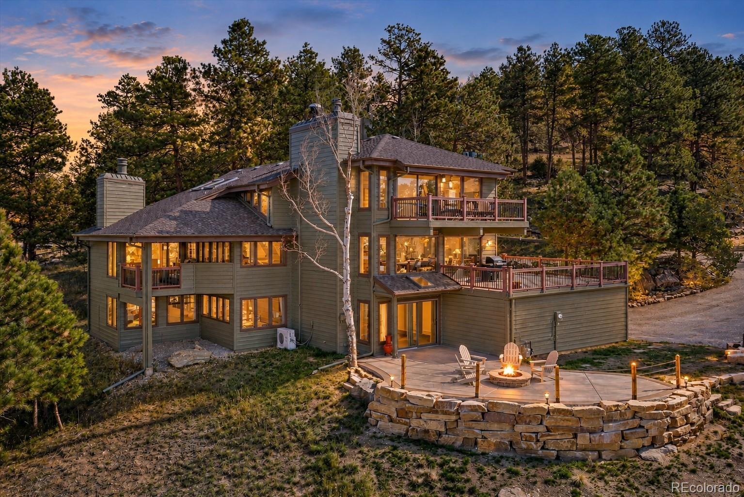 1614 Foothills Drive