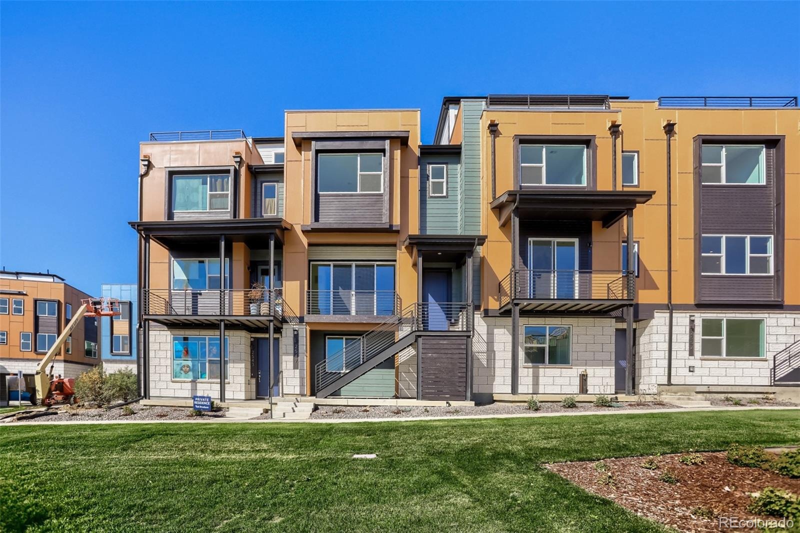 2547 Trail Lane