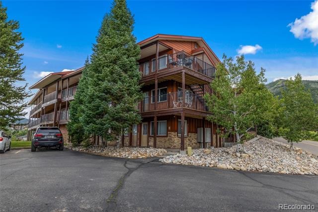3295 Apres Ski Way