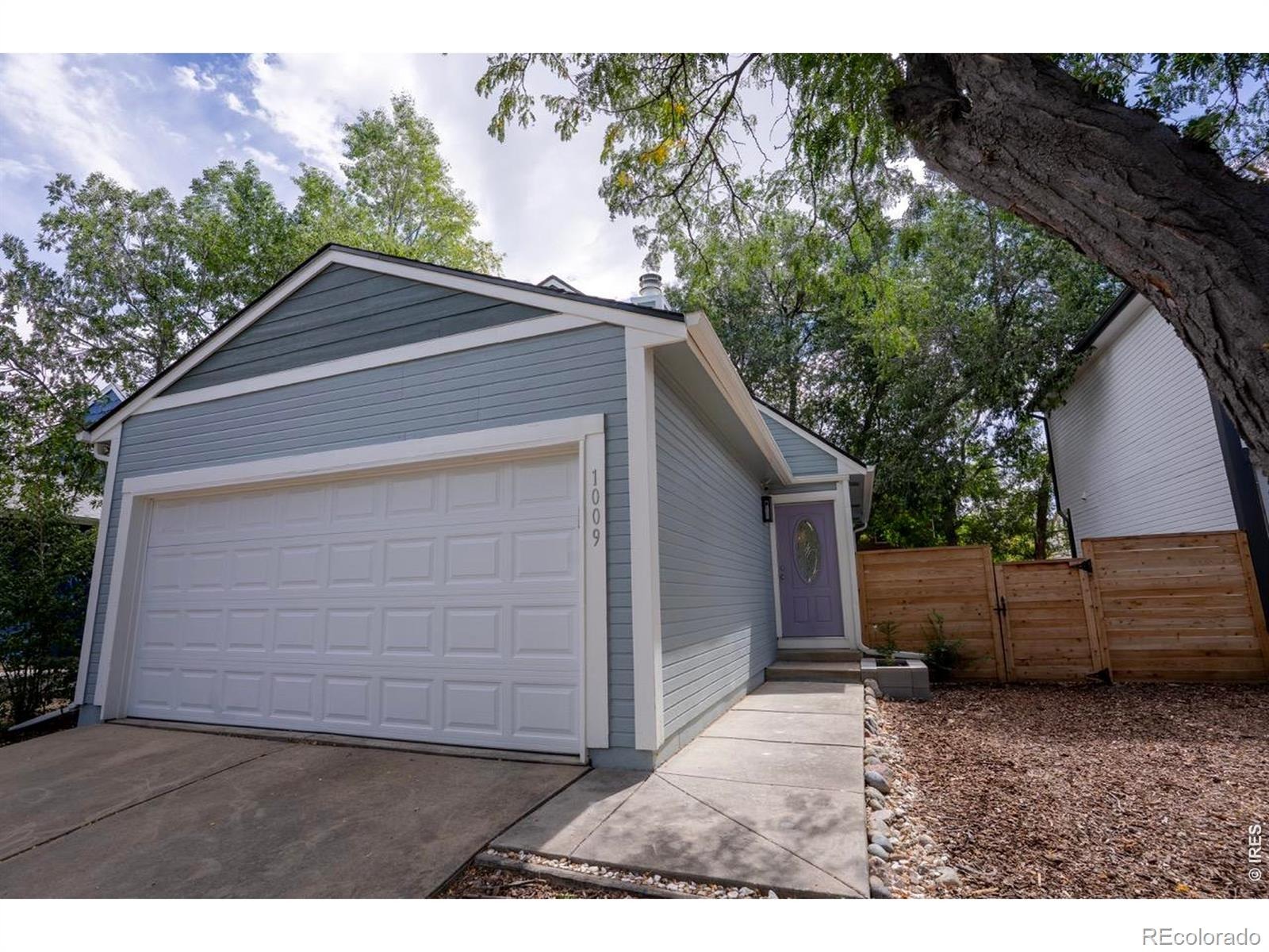 1009 Townley Circle